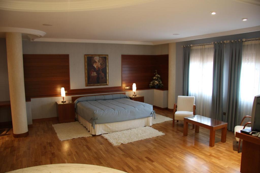 אלבה דה טורמס Hotel Alameda חדר תמונה